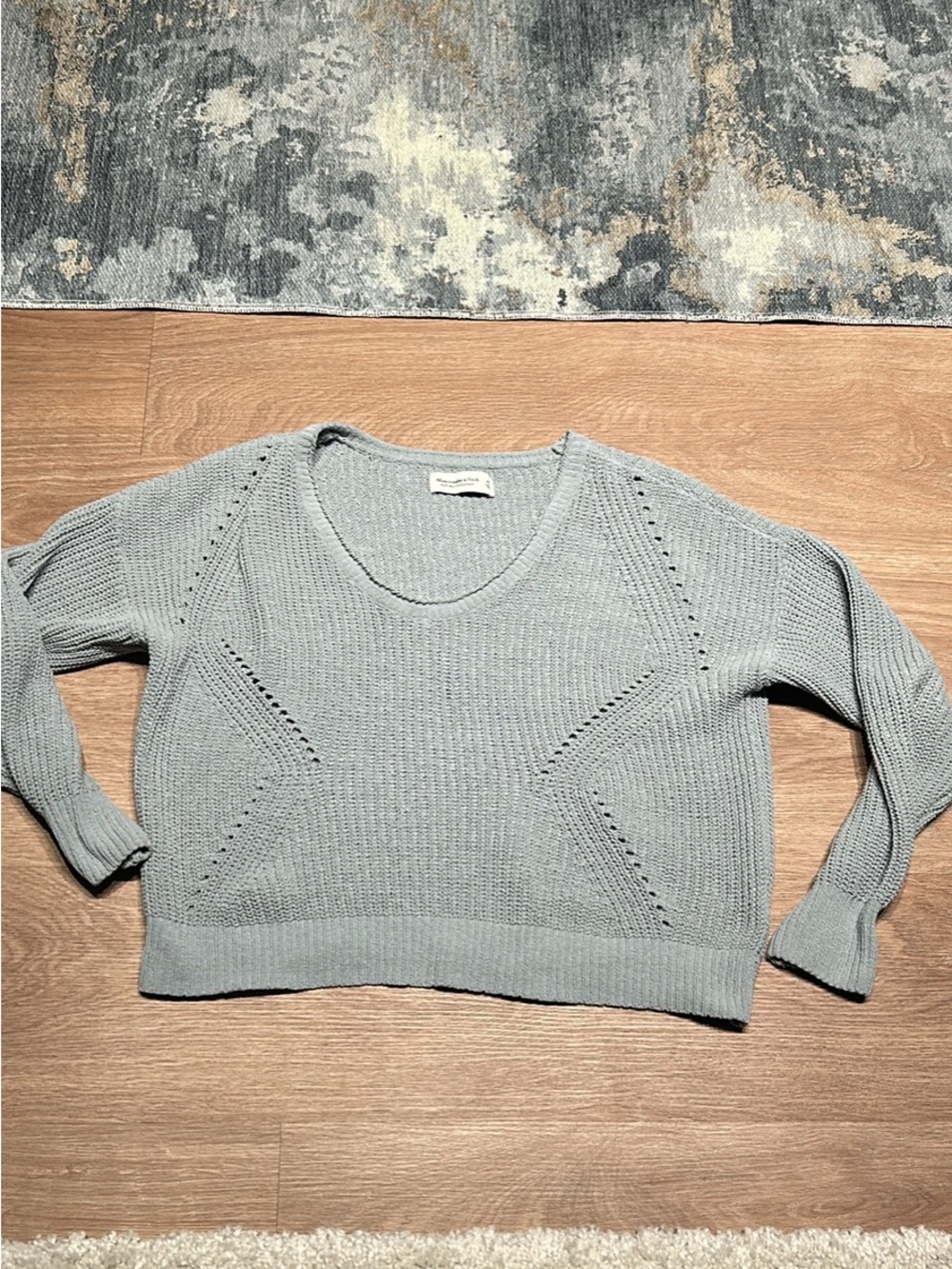 Abercrombie & Fitch sweater